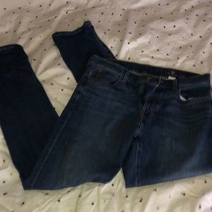 Vineyard vine mom jeans